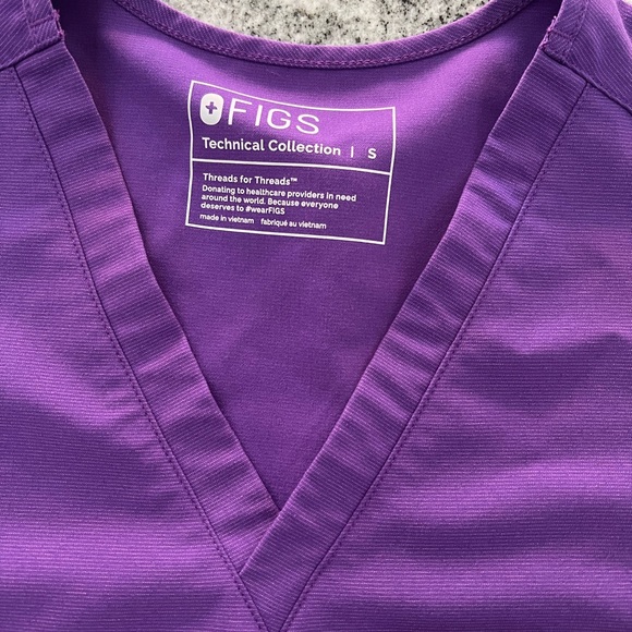 Figs Women's Purple Scrub Top - Picture 5 of 8